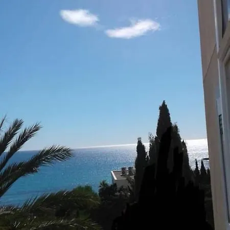 Avda Almadraba Apartment