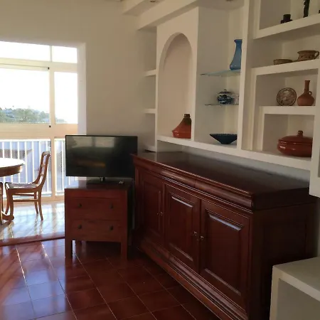 Avda Almadraba Apartment *