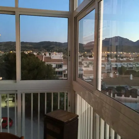 Avda Almadraba Apartment *